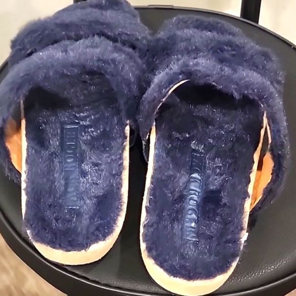Jack Roger's Lauren Cozy Slippers - Picture 8 of 8